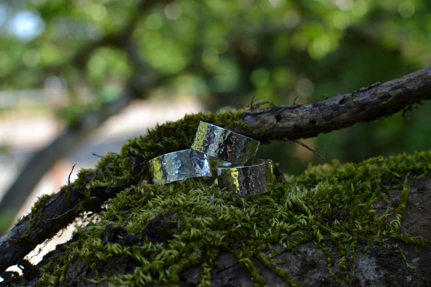 VI - Wide Hammered Band Ring