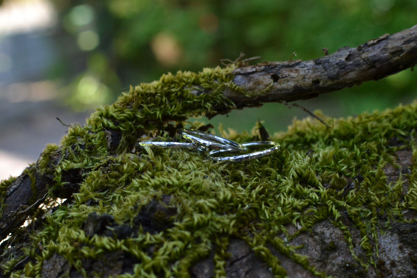 I - Hammered Stacking Ring
