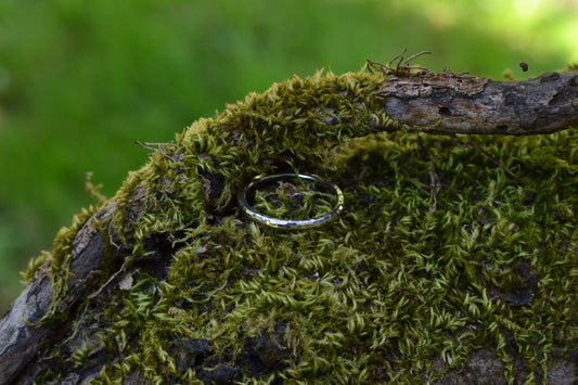 I - Hammered Stacking Ring